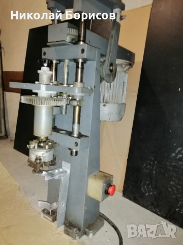 Продавам машина за затваряне на винтови капачки за бутилки. , снимка 4 - Други машини и части - 52483069