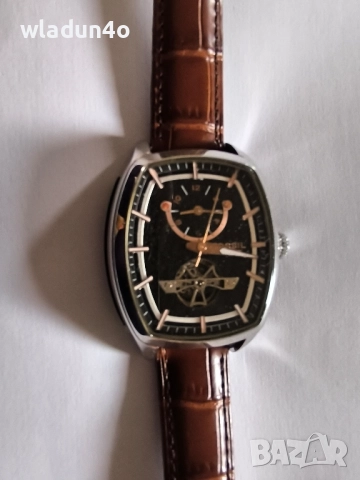 Часовник FOSSIL -30лв