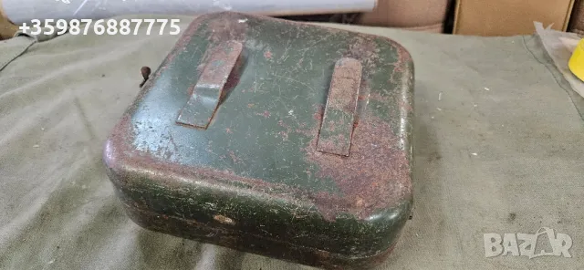 Ретро аптечка Руска руско руска военна Газ 69 Уаз 469 452 Буханка  стара соц казарма военен военна , снимка 3 - Антикварни и старинни предмети - 50353389