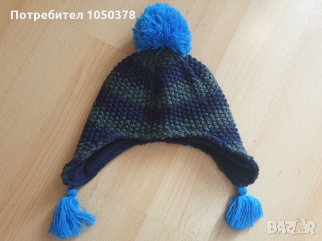 Плетена топла зимна шапка за момче