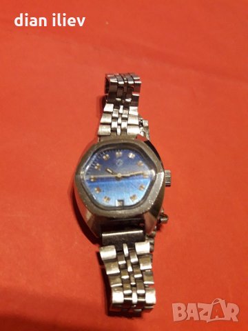 Стар дамски механичен часовник -Лъч , снимка 3 - Антикварни и старинни предмети - 26387414