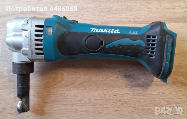 Акумулаторен нагер за рязане на ламарина Makita DJN161, снимка 2 - Други инструменти - 50643852