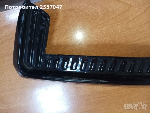 Дифузьорна лайсна за броня задна лява за Volvo XC60 II 2021+, снимка 2 - Части - 50482414