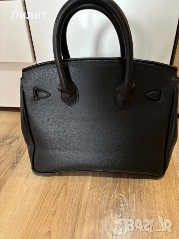 Дамска чанта, снимка 2 - Чанти - 53291820