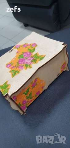 Дървена кутия за "съкровища " с дървено сърчице и ароматно сапунено цвете , снимка 2 - Романтични подаръци - 39876841