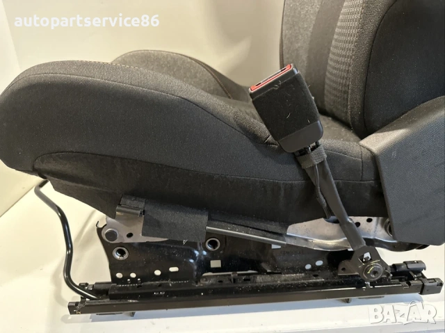 седалка - предна, дясна за Peugeot 3008 1.2T 65000 км (2022), снимка 2 - Части - 53595158