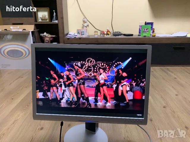 Продава Монитор PHILIPS 240PW9