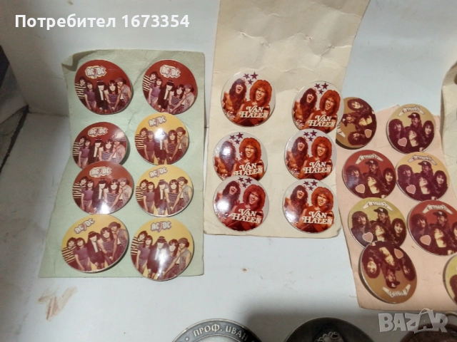  ретро значки от осемдесеттегодини+ жетони и медали, снимка 3 - Други ценни предмети - 22094579