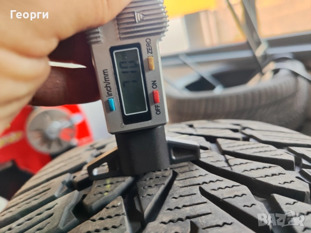 4бр.зимни гуми 235/65/18 Nokian, снимка 2 - Гуми и джанти - 52156332