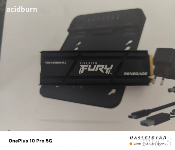 Продавам Kingston FURY Renegade 2TB m.2