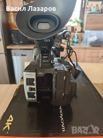 Камера SONY FDR-AX1E HANDYCAM, снимка 3 - Камери - 53450880