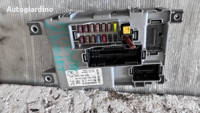 Контролен Модул (Бушонно Табло BSI / BSM ) за Alfa Romeo Mito -  00505181210