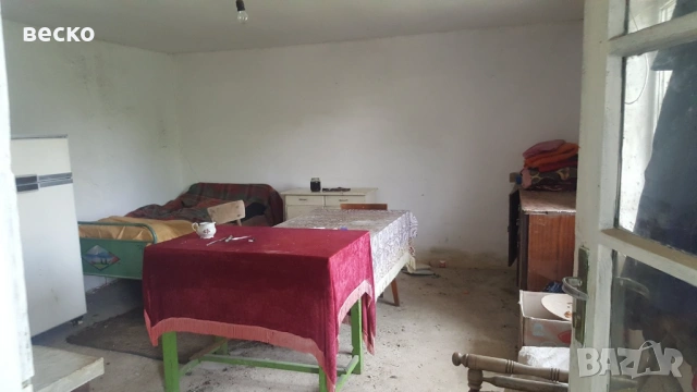 Продавам къща в село червенци 65км от варна, снимка 11 - Къщи - 53589553