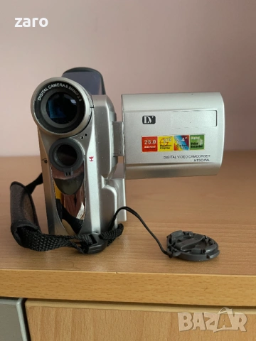 Дигитална мини камера Sony