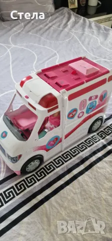 Мобилна клиника за грижи Barbie You Can Be, снимка 10 - Кукли - 50051574