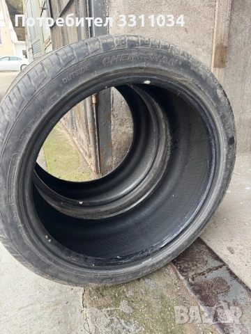 Гуми 2 броя 245/40/18, снимка 3 - Гуми и джанти - 52581629