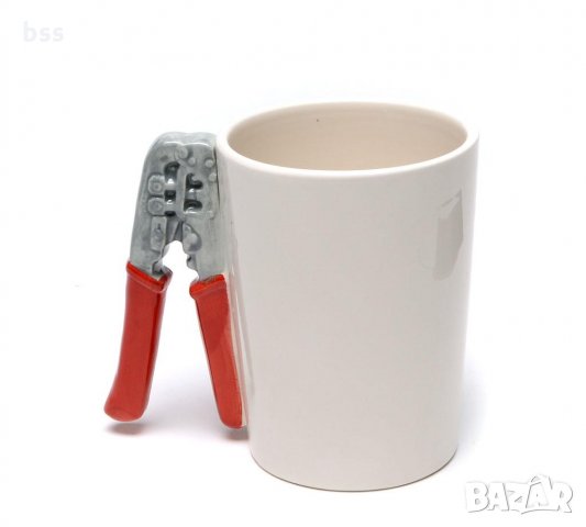 Код 89743 Забавна керамична чаша с дръжка - клещи и надпис If Paw Paw can't fix., снимка 2 - Чаши - 32324117