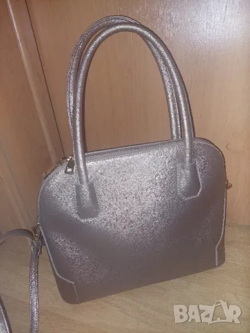 Дамска златиста чанта , снимка 2 - Чанти - 49047204