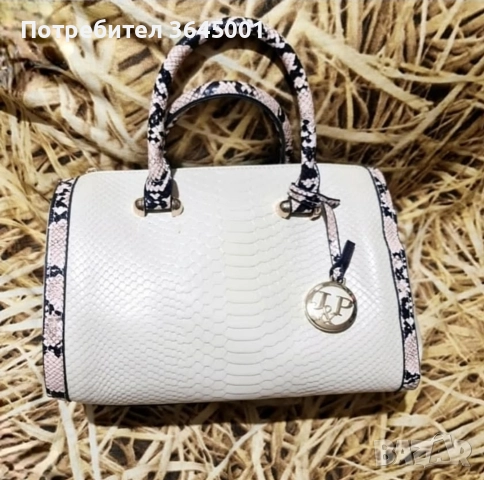 Дамска чанта от изкуствена кожа с змийски мотиви, къси дръжки и дълга дръжка през рамо. Нова , снимка 3 - Чанти - 52728498