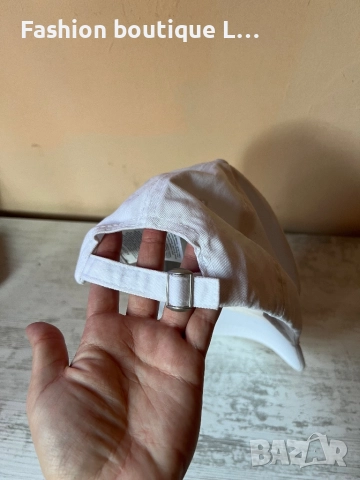 Бяла бейзболна шапка с козирка 100% памук с регулираща се обиколка на главата 🤍, снимка 3 - Шапки - 52943964