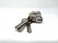 НОВ Брониран патрон за брава Yale с 3 ключа, снимка 1 - Други - 37466329