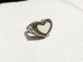 стар сребърен пръстен, Дамски сребърен пръстен със сърце от бял кралски седеф - камъка на