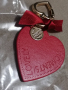 Стилен цветен кожен ключодържател с форма на сърце и щампован надпис , снимка 4