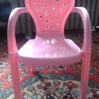 Дет.пластмасово столче+ топка, снимка 2 - Столчета за хранене - 43882494