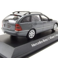 Mercedes C-Klasse T-Modell S203 Kombi 2001 - мащаб 1:43 Maxichamps моделът е нов в PVC дисплей-кейс, снимка 12 - Колекции - 40439228