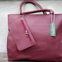 Дамска чанта Lacoste бордо, снимка 2 - Чанти - 32946621