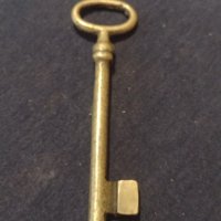 Стар рядък бронзов ключ от соца нетрадиционен за КОЛЕКЦИОНЕРИ 41005, снимка 1 - Други ценни предмети - 43269908