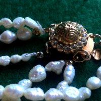 Стара гривна от естествени бели речни перли, снимка 5 - Антикварни и старинни предмети - 43528604