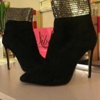 Токчета черни, снимка 1 - Дамски елегантни обувки - 43275170