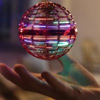 LED магическа летяща топка бумеранг  Flynova Pro Flying Ball Boomerang Spinner , снимка 2 - Детски топки - 43941444