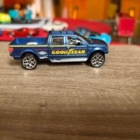 Hotwheels Ford 2012-нов, снимка 3 - Колекции - 40356512