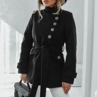 Елегантно палто с копчета в черно , снимка 1 - Палта, манта - 43940650