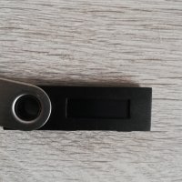 Ledger Nano S hardware crypto wallet, снимка 5 - USB Flash памети - 39814562