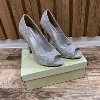 Дамски обувки , снимка 1 - Дамски елегантни обувки - 43618979