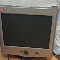 Продавам монитор за компютър 
