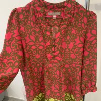 Красива дамска блуза в размер S, снимка 6 - Блузи с дълъг ръкав и пуловери - 44118717