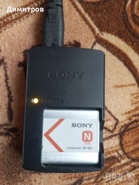 Sony Cybershot оригинална зарядна станция , снимка 1