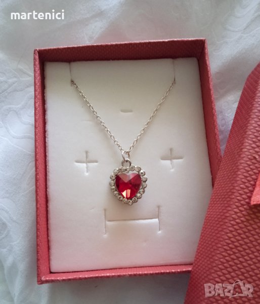 Ново, сребърно колие със сърце. В луксозна, подаръчна кутия., снимка 1