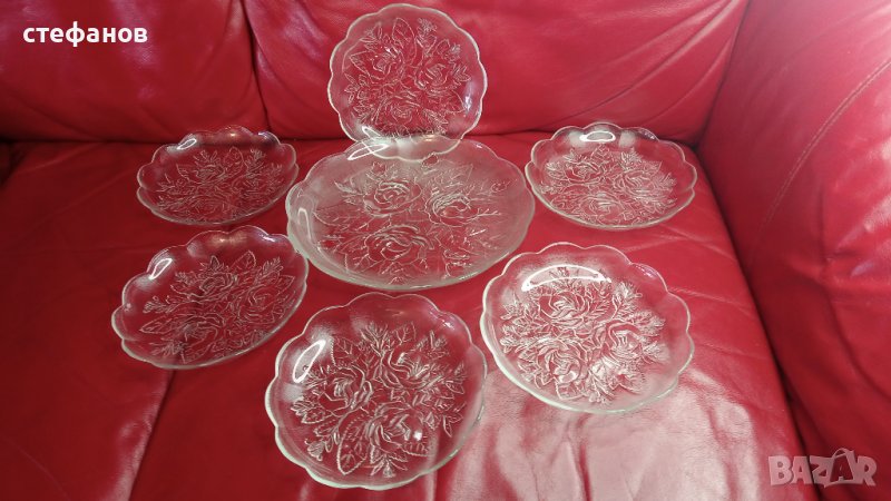Комплект от голяма чиния за торта и 6 малки, стъклен , снимка 1