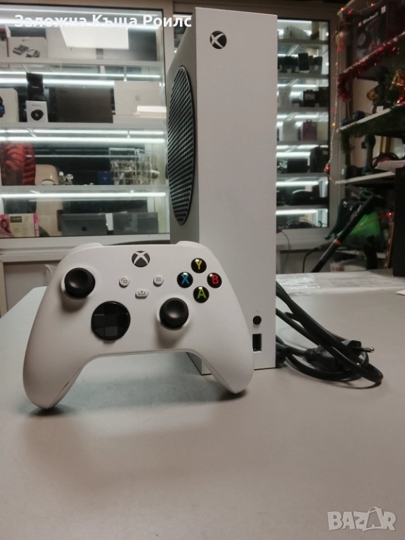Xbox Series S 500 GB + оригинален контролер, снимка 1