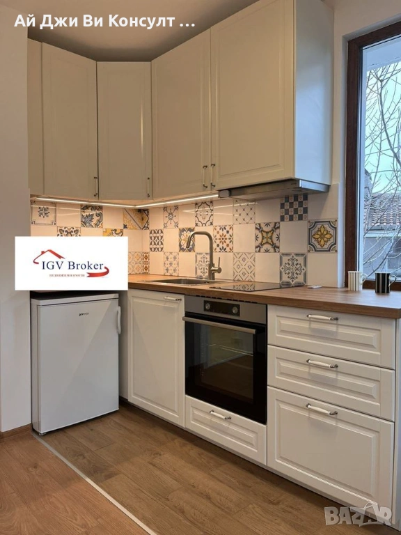 Двустаен апартамент в Лозенец, снимка 1