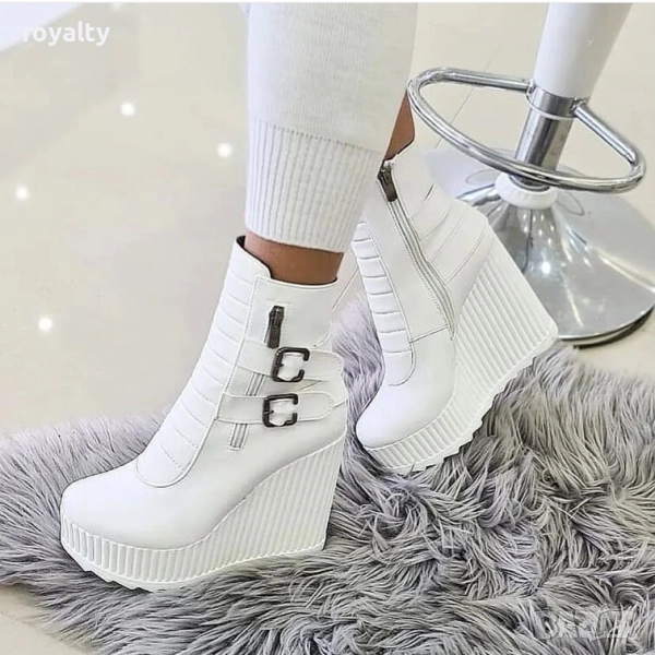 Боти на платформа - бяла кожа, снимка 1