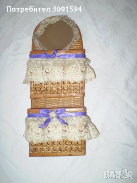 Фолк Арт ръчно изработен несесер от сламки с огледало за стена, снимка 1