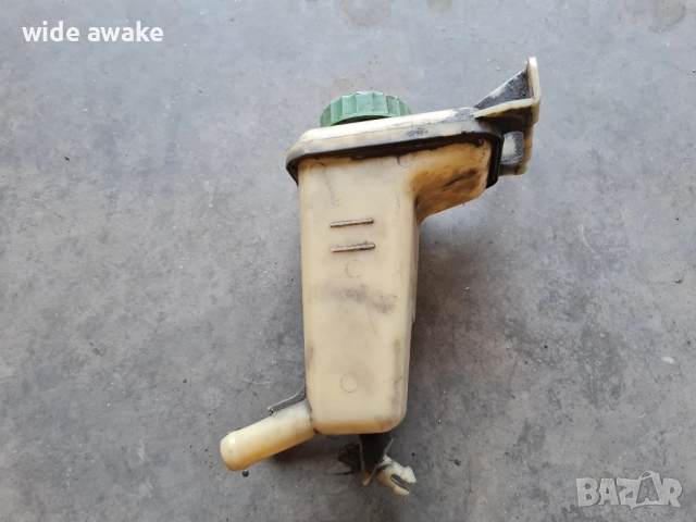 Казанче за хидравлична течност VW / AUDI, снимка 5 - Части - 51556306