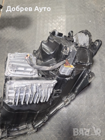 Оборудван десен LED фар за Mercedes GLE W166 C292  , снимка 2 - Части - 52428254