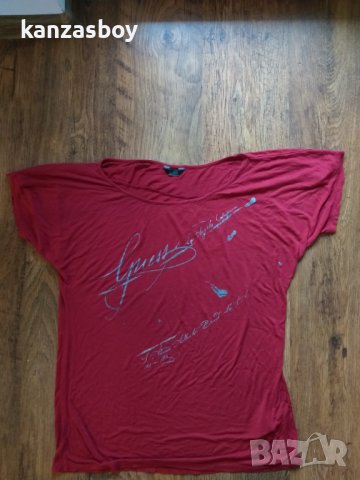 guess - страхотна дамска тениска КАТО НОВА, снимка 4 - Тениски - 39409935